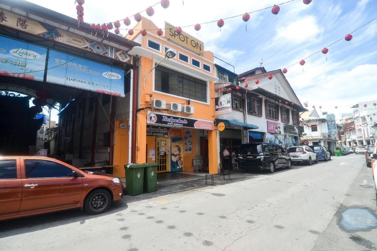 Spot On 89886 Backpacker'S Stay Services Kuching Luaran gambar