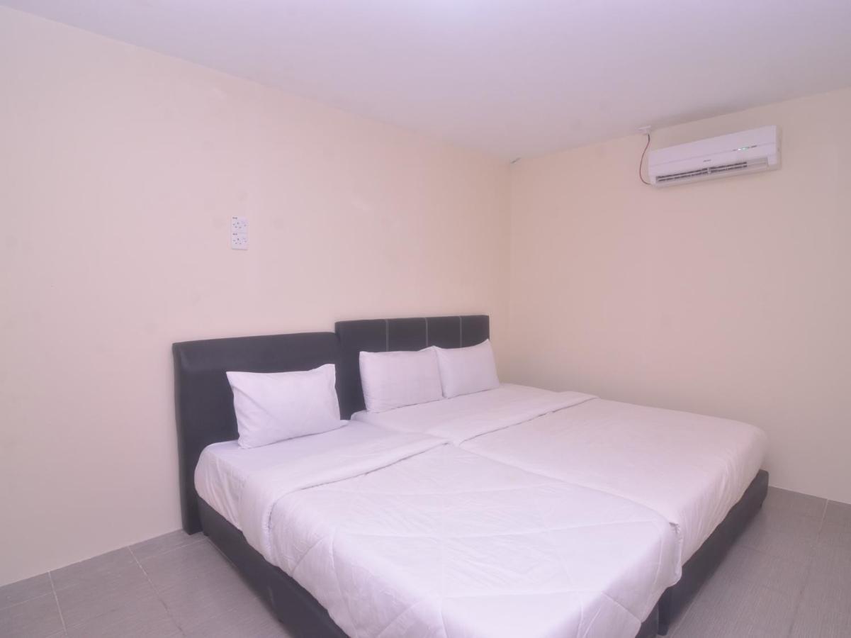Spot On 89886 Backpacker'S Stay Services Kuching Luaran gambar